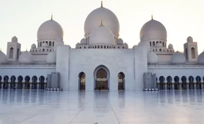 Book A Journey to Remember The Best Abu Dhabi Tour Package - UPTO 35% OFF - Viz Travels
