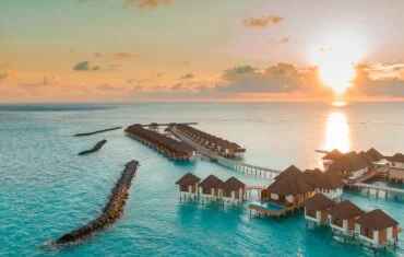 Exclusive Maldives Resorts For Honeymoon Trip
