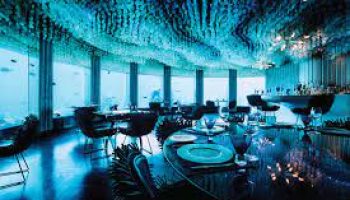 Partying at Subsix in the Maldives - Viz Travels